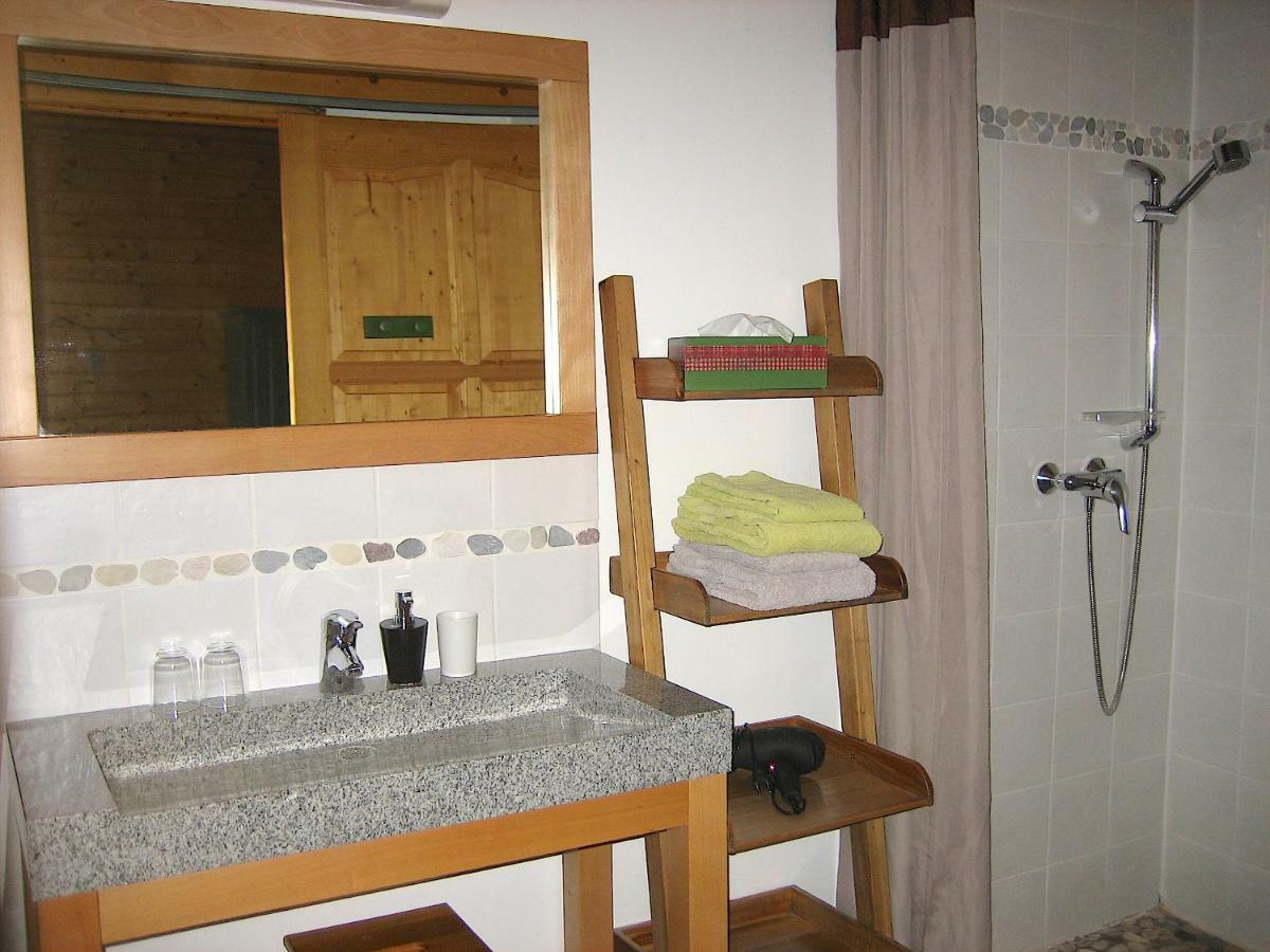Chambres D'Hotes La Pierre D'Oran LʼArgentière-la-Bessée Esterno foto