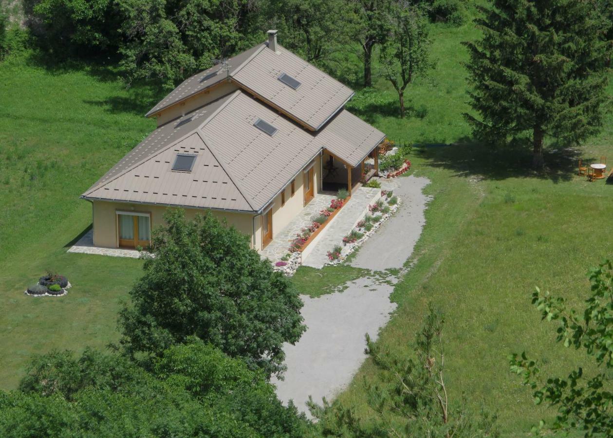 Chambres D'Hotes La Pierre D'Oran LʼArgentière-la-Bessée Esterno foto